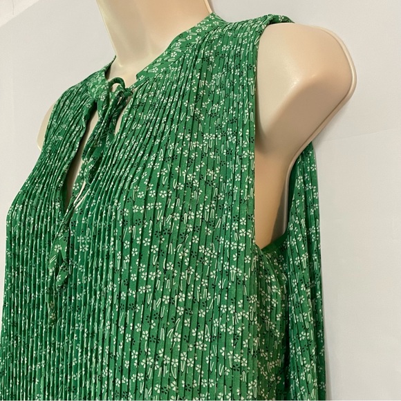 Mango Pleated Green Tiny Floral Dress - Picture 4 of 10